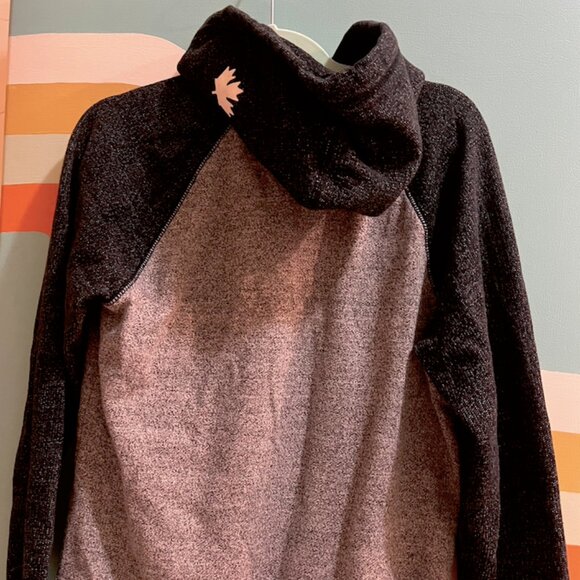 Roots Black & Grey Hoodie Women's Medium - Picture 3 of 7